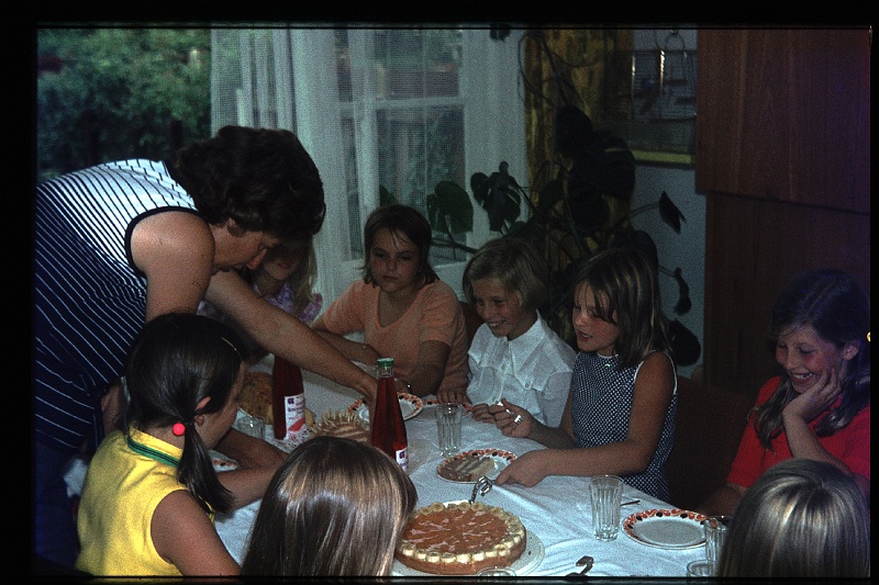 07.Delft aug 1973 Yvonne,Hester,Brigitte.JPG